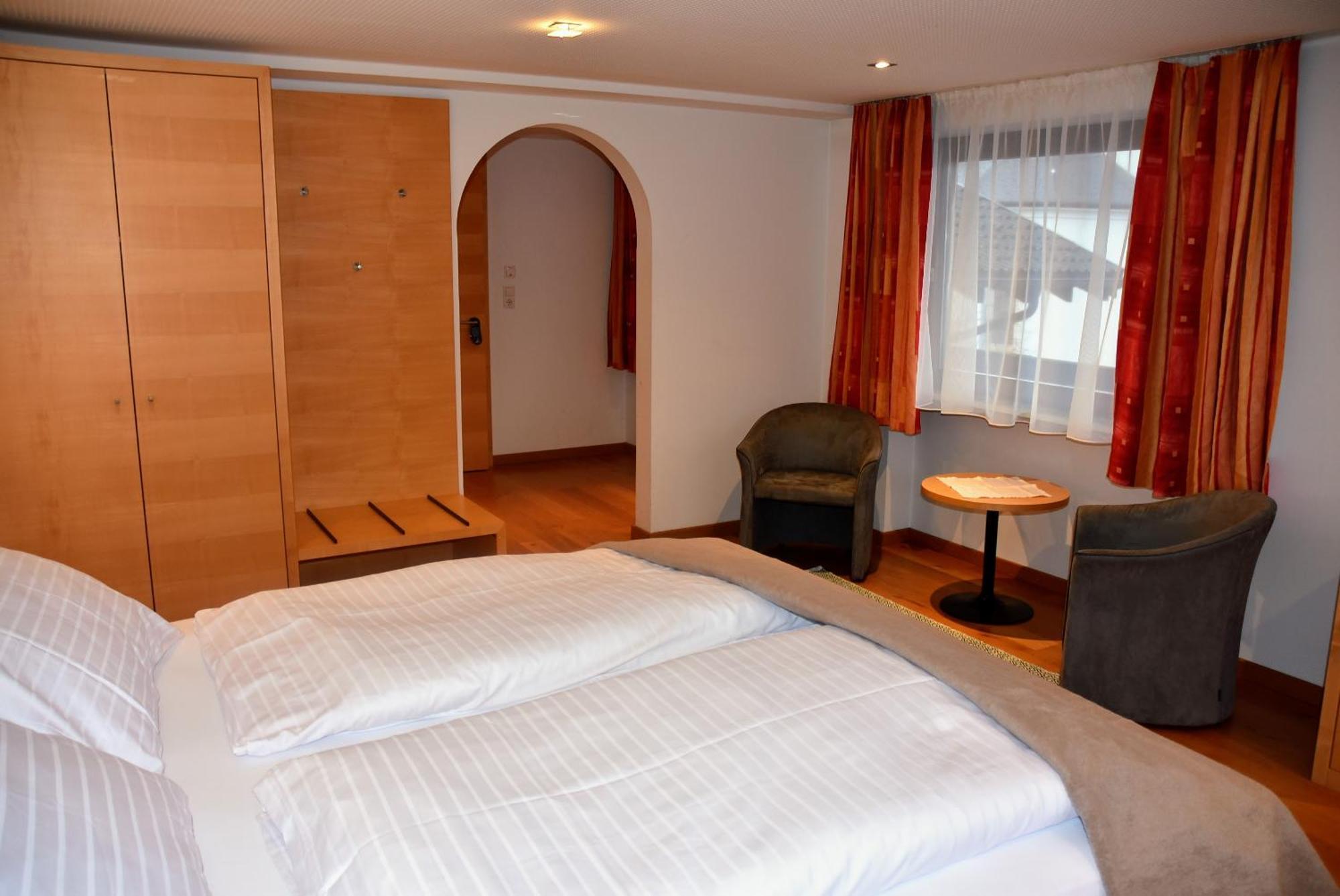 Hotel Loewen Lingenau Exterior photo