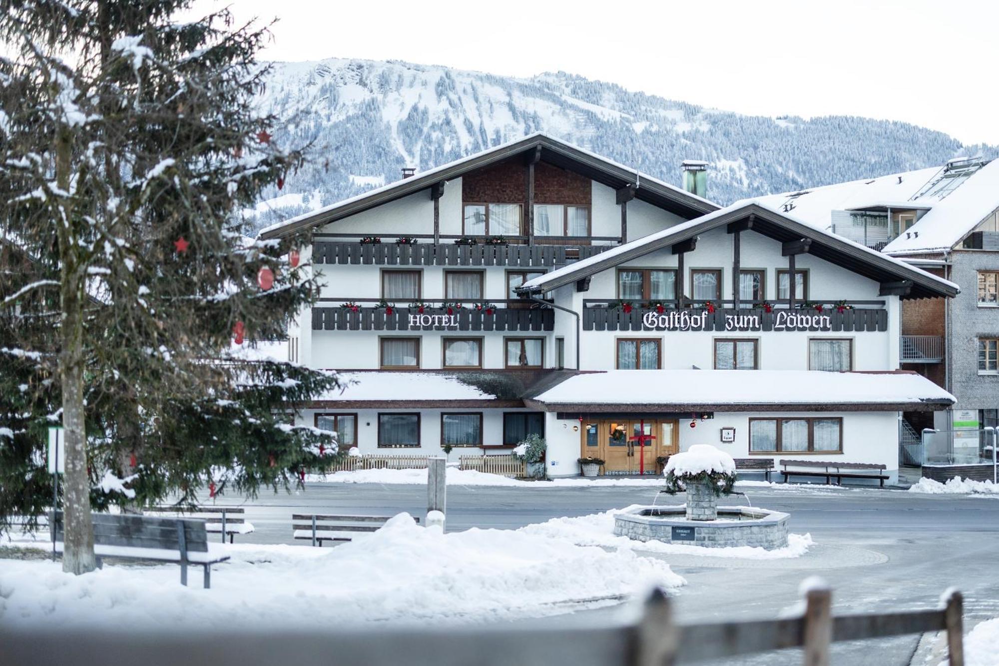 Hotel Loewen Lingenau Exterior photo